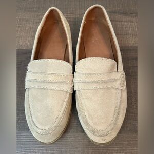 Women's Universal Thread Tan Suede Leather Slip On Loafers Size 6.5